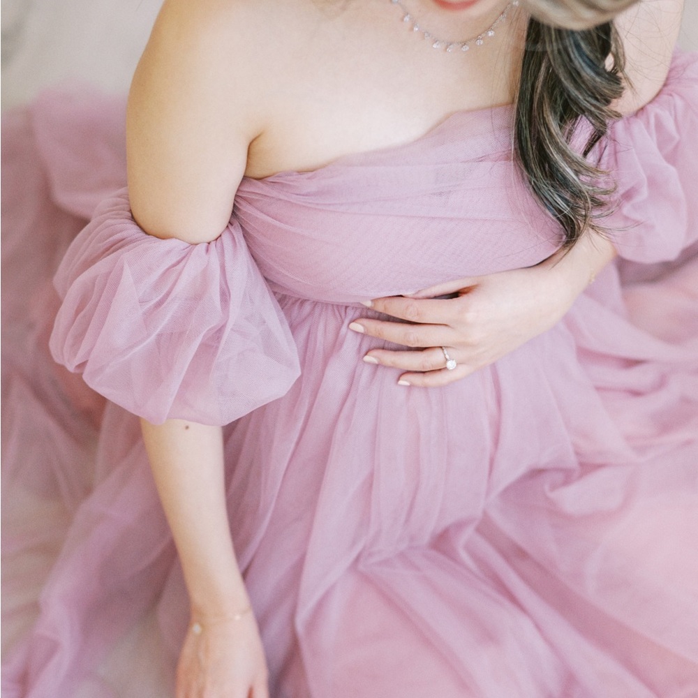 Elegant Pink Off-Shoulder Maternity Dress - Picture 6 of 7